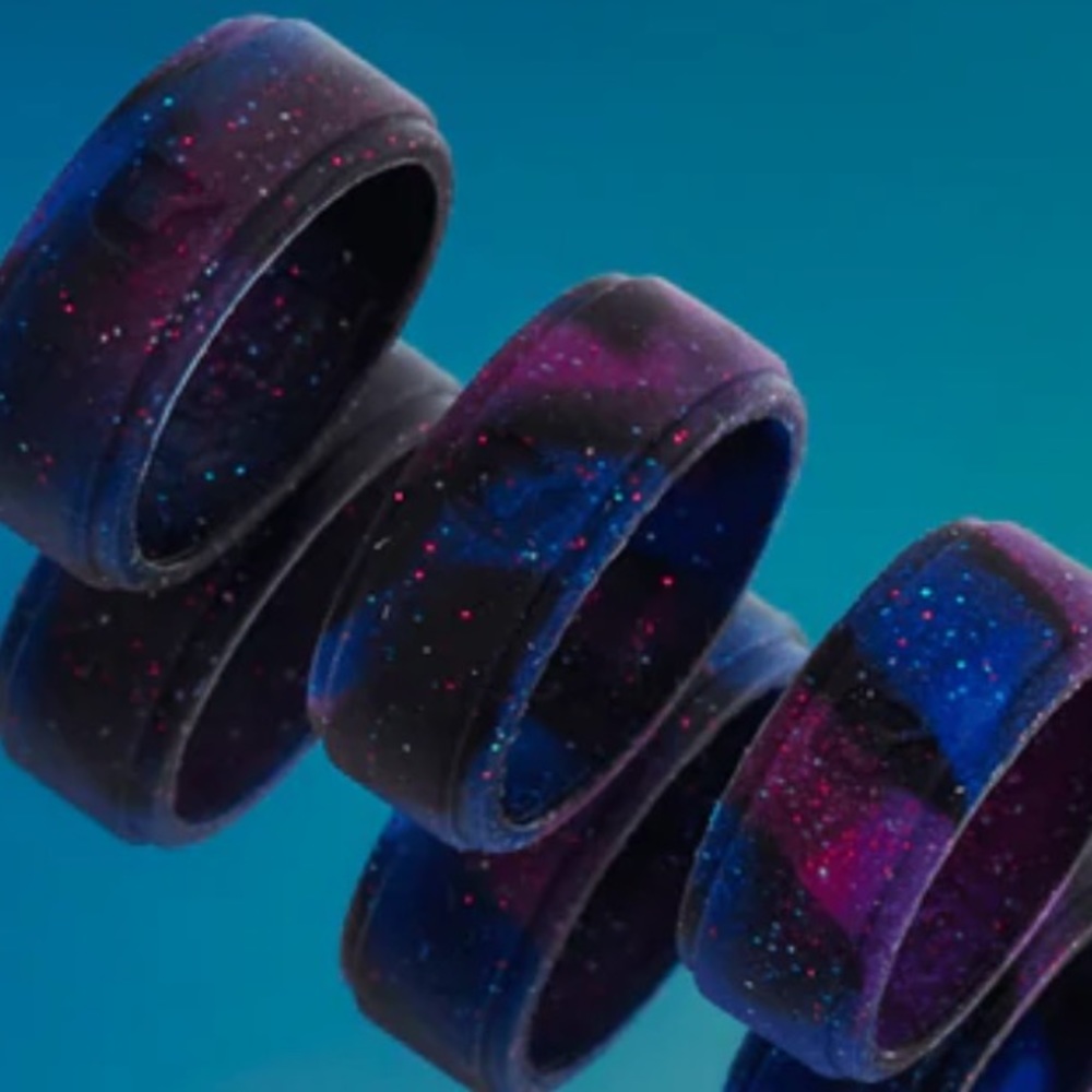 Qalo Mens Size 8 Galaxy Ring
